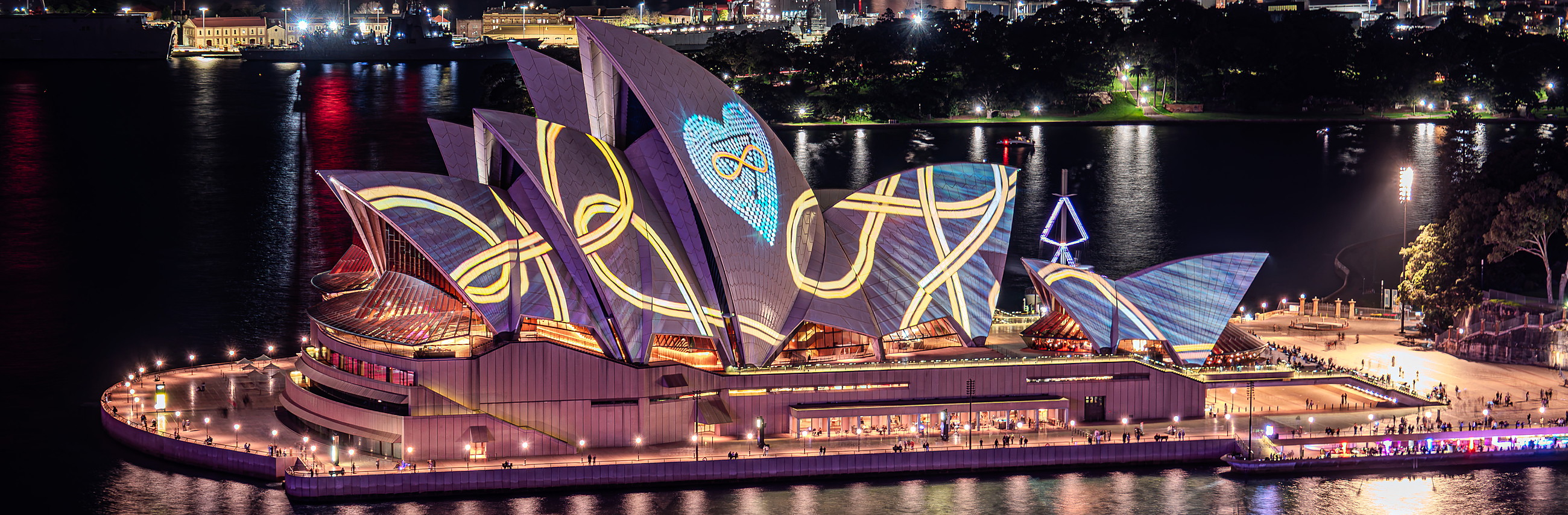 Opera House · Panorama